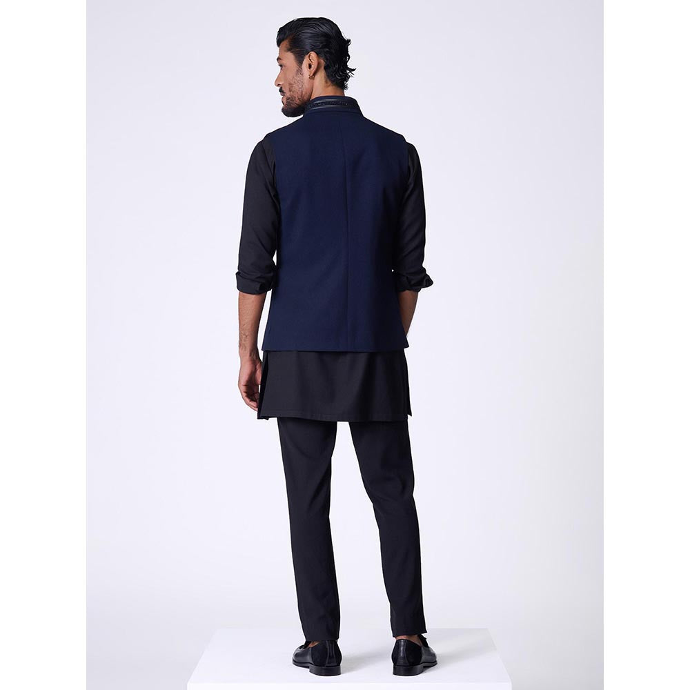 S&N by Shantnu Nikhil Navy Blue Rayon Blend Sleeveless Waistcoat