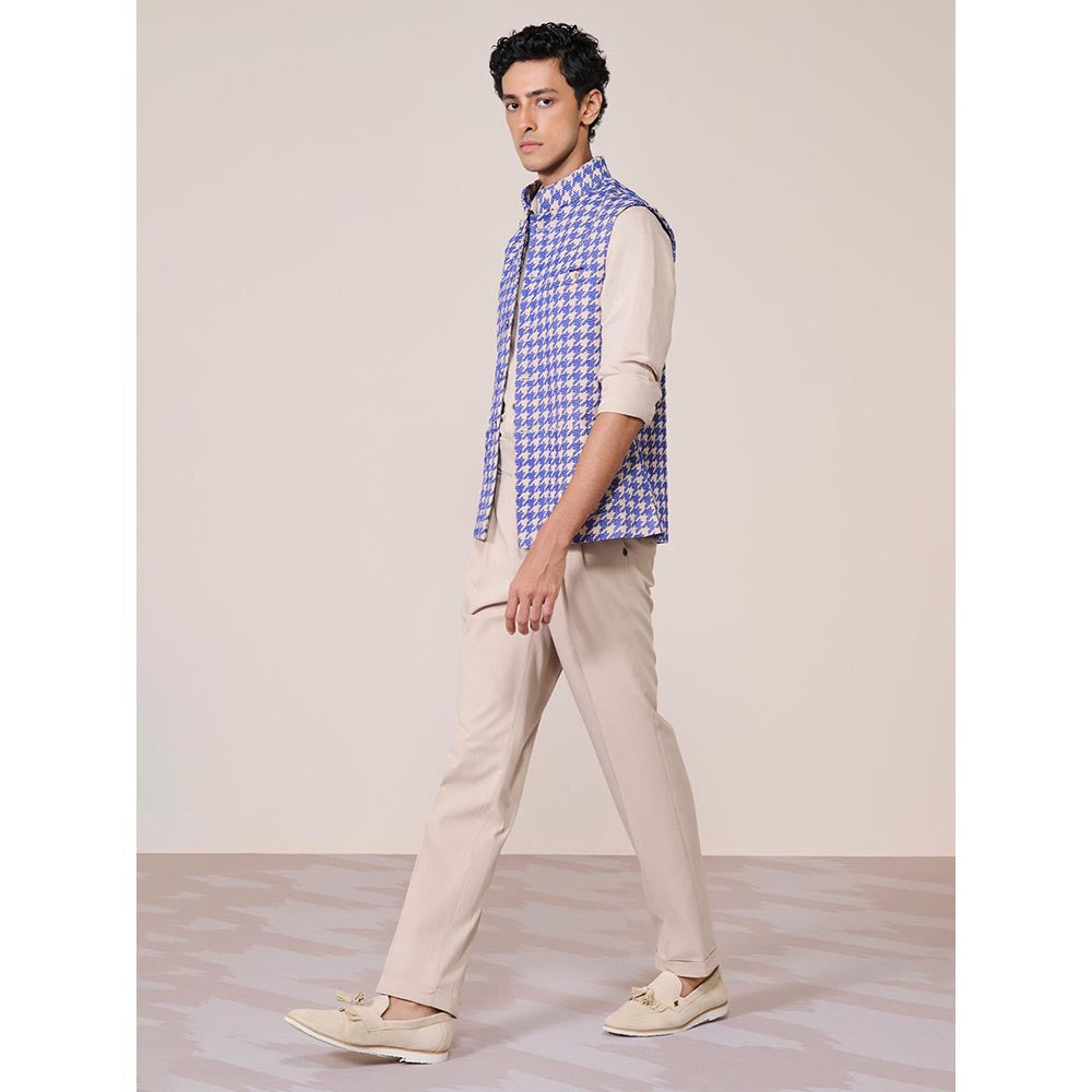 S&N by Shantnu Nikhil Beige Rayon Blend Sleeveless Waistcoat