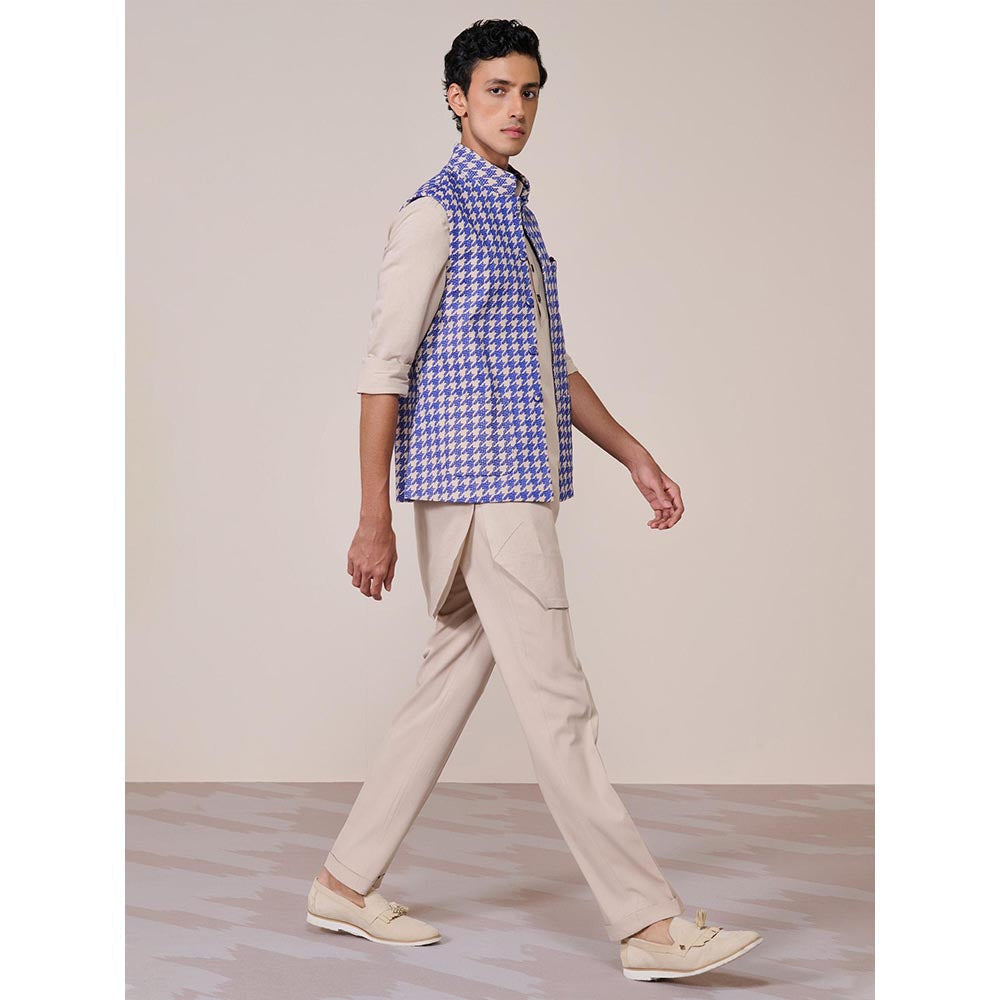 S&N by Shantnu Nikhil Beige Rayon Blend Sleeveless Waistcoat
