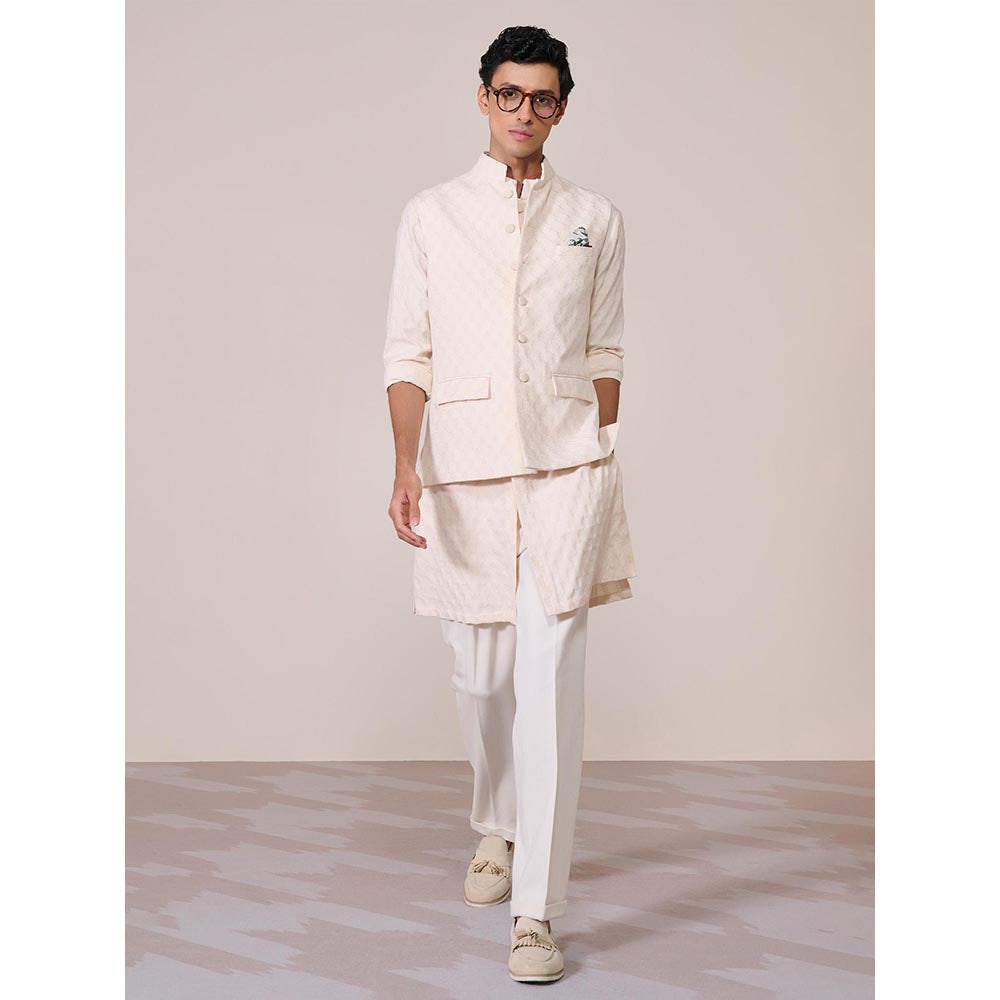 S&N by Shantnu Nikhil Off White Rayon Blend Sleeveless Waistcoat