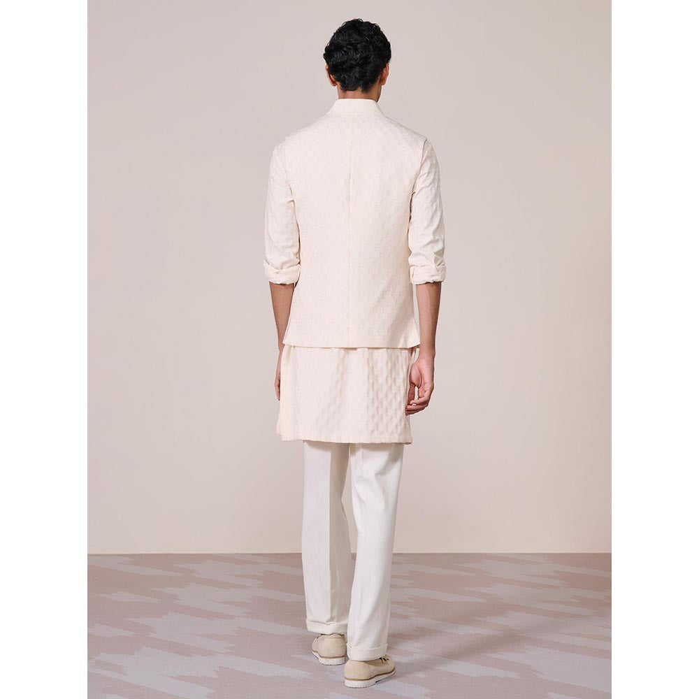S&N by Shantnu Nikhil Off White Rayon Blend Sleeveless Waistcoat