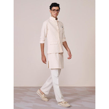 S&N by Shantnu Nikhil Off White Rayon Blend Sleeveless Waistcoat
