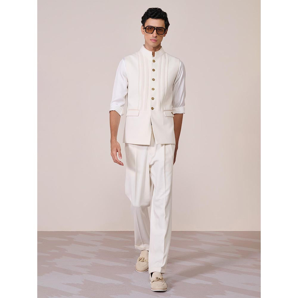 S&N by Shantnu Nikhil Off White Knitted Sleeveless Waistcoat