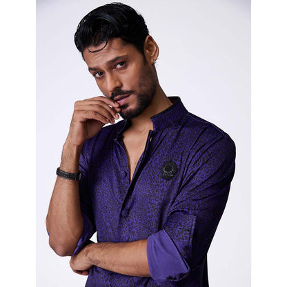 S&N by Shantnu Nikhil Purple and Black Leopard Print Shirt Kurta