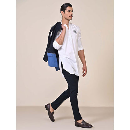S&N by Shantnu Nikhil Classic White Embroidered Crest Kurta
