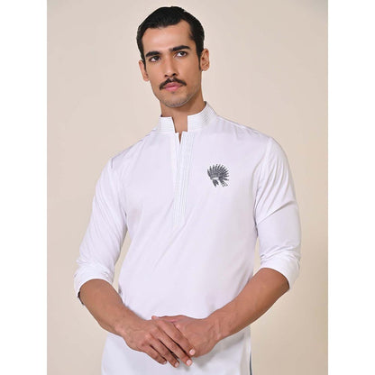 S&N by Shantnu Nikhil Classic White Embroidered Crest Kurta