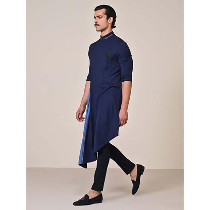 S&N by Shantnu Nikhil Navy Asymmetrical Crest Embroidered Kurta
