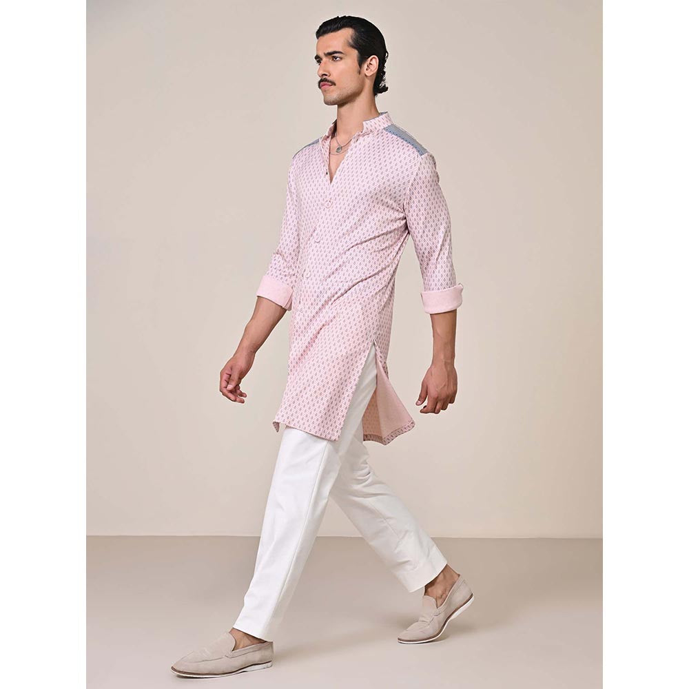 S&N by Shantnu Nikhil Pink Adamas Printed Kurta