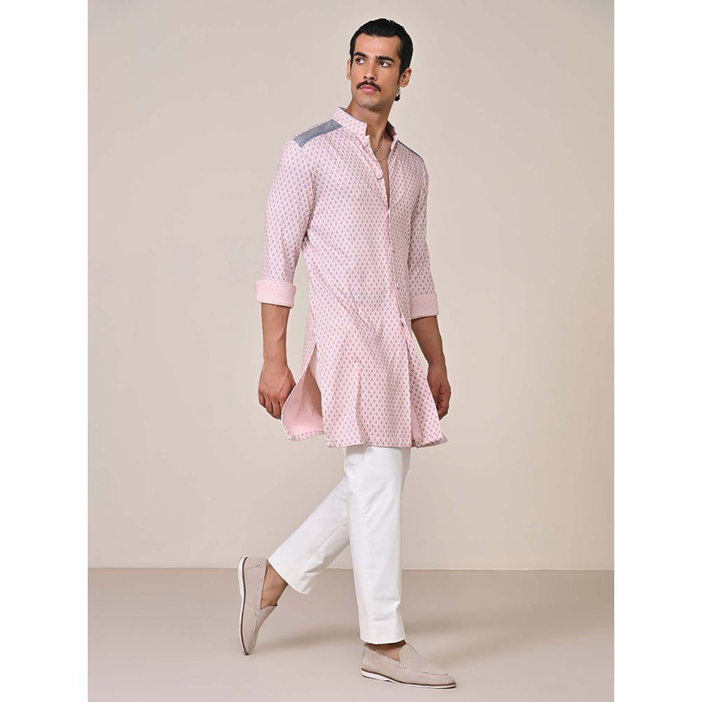 S&N by Shantnu Nikhil Pink Adamas Printed Kurta