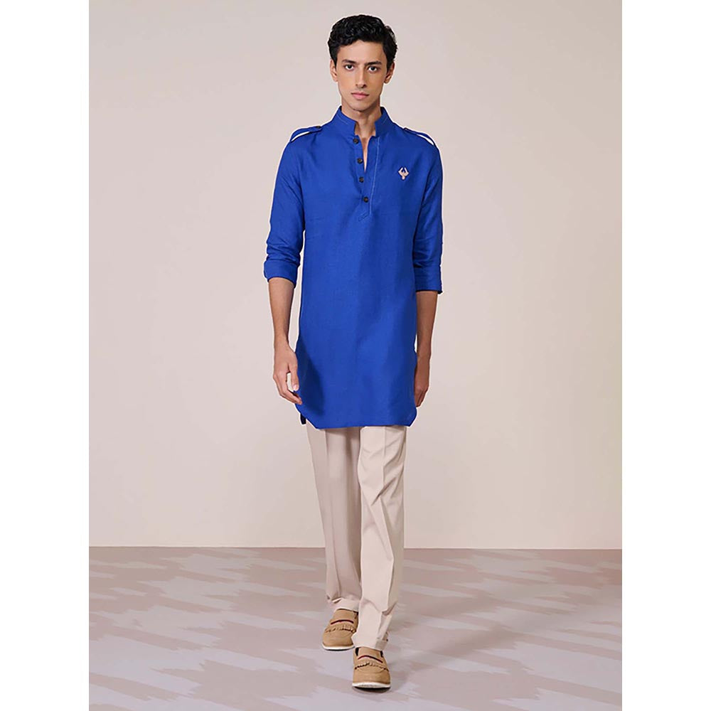 S&N by Shantnu Nikhil Racer Blue Linen Slim Fit Kurta