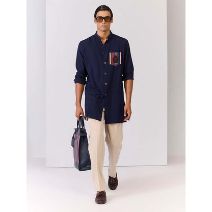 S&N by Shantnu Nikhil Navy Solid Kurta with Printed Pocket