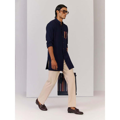 S&N by Shantnu Nikhil Navy Solid Kurta with Printed Pocket