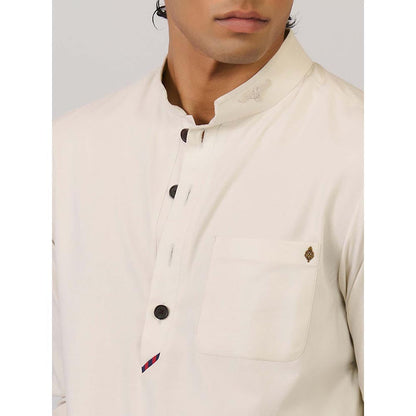 S&N by Shantnu Nikhil Off White Bamboo Cotton Kurta