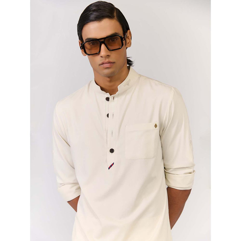 S&N by Shantnu Nikhil Off White Bamboo Cotton Kurta