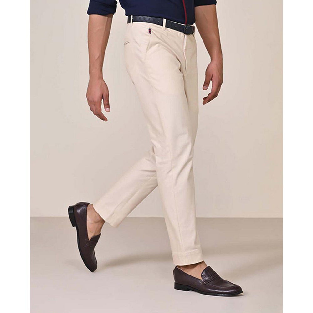 S&N by Shantnu Nikhil Men Cream Trouser