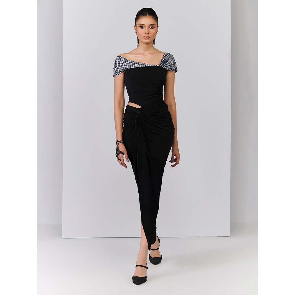 S&N by Shantnu Nikhil Black Crop Top