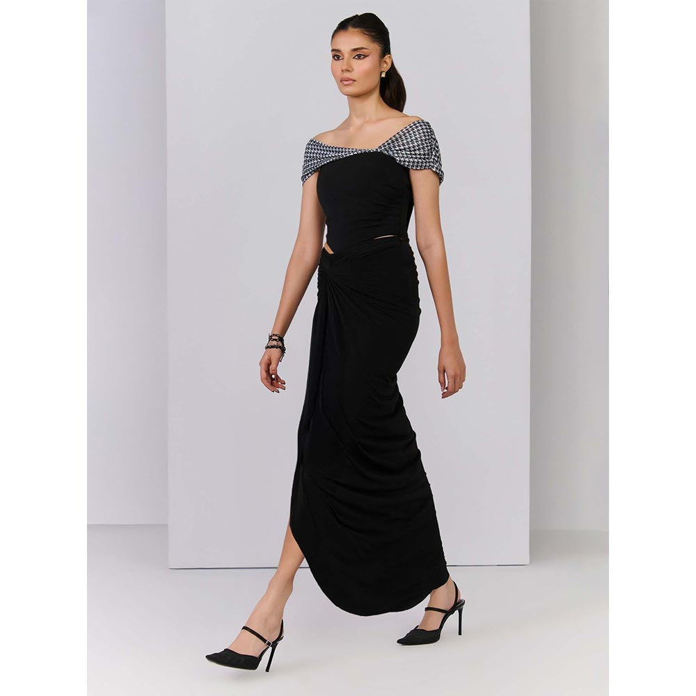 S&N by Shantnu Nikhil Black Crop Top