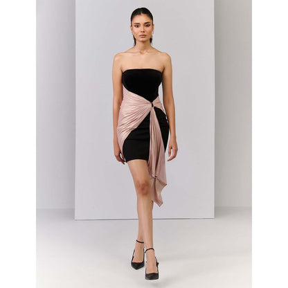 S&N by Shantnu Nikhil Women Black Jersey Solid Dress