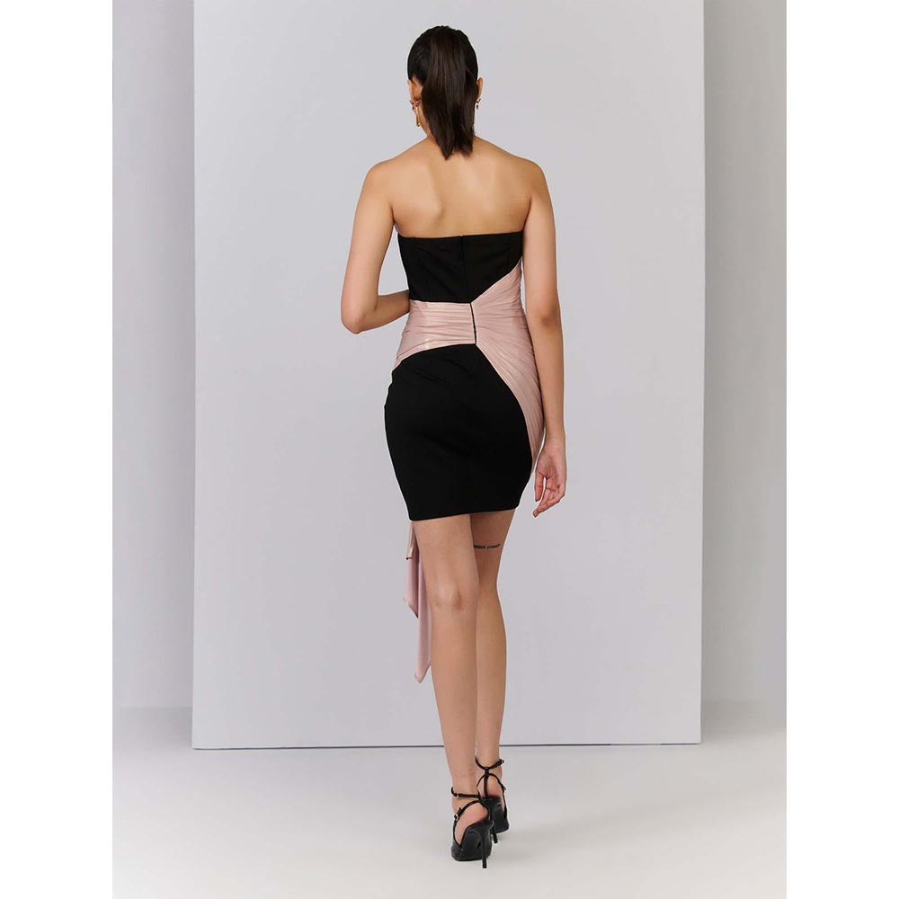 S&N by Shantnu Nikhil Women Black Jersey Solid Dress