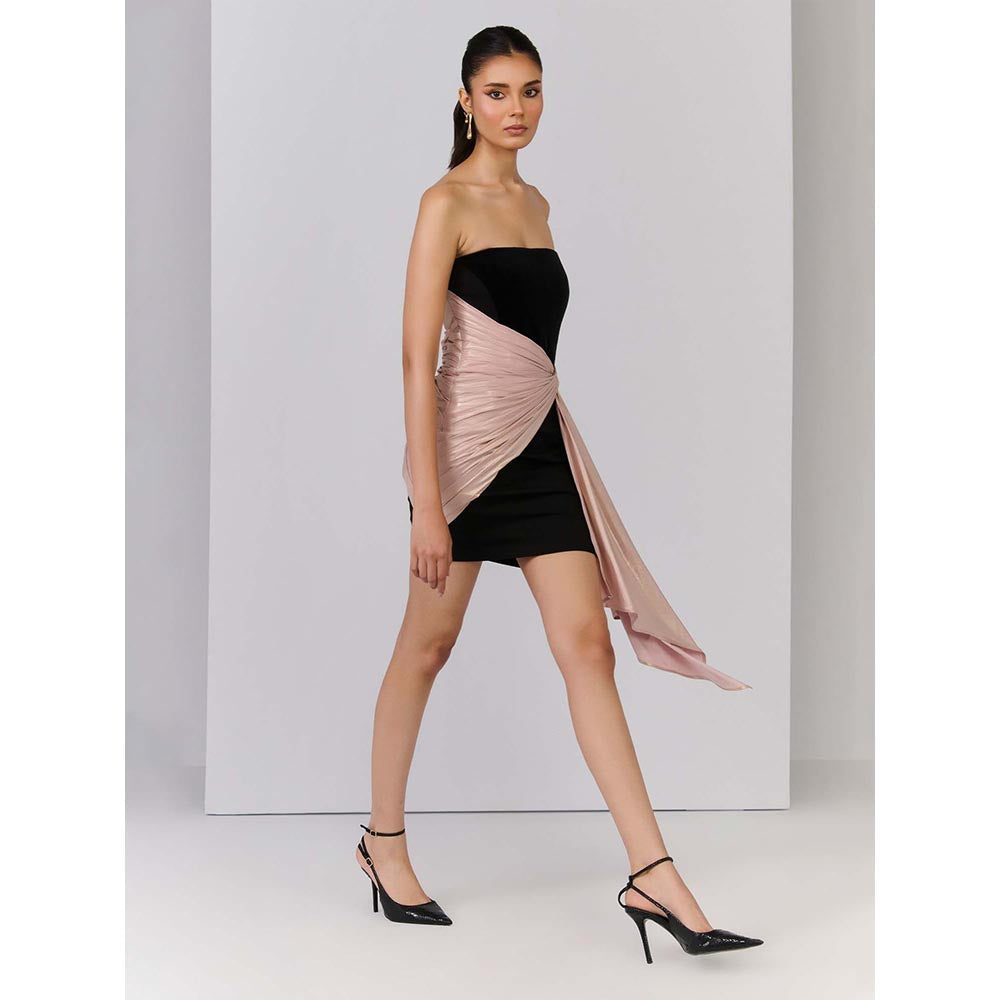 S&N by Shantnu Nikhil Women Black Jersey Solid Dress