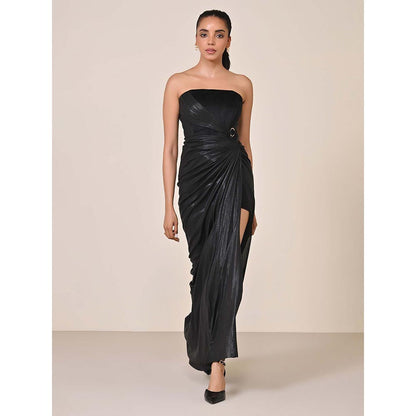 S&N by Shantnu Nikhil Women Black Jersey Solid Gown