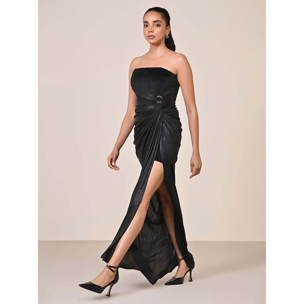 S&N by Shantnu Nikhil Women Black Jersey Solid Gown