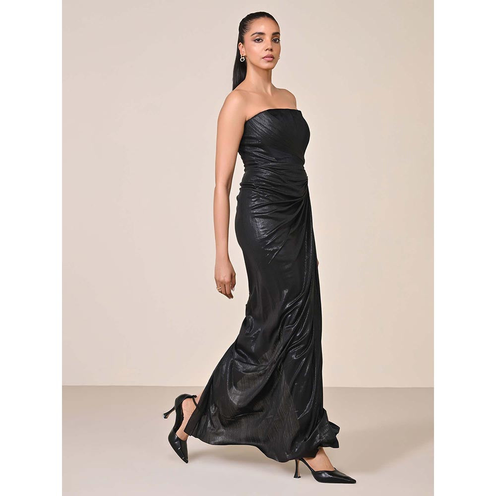 S&N by Shantnu Nikhil Women Black Jersey Solid Gown