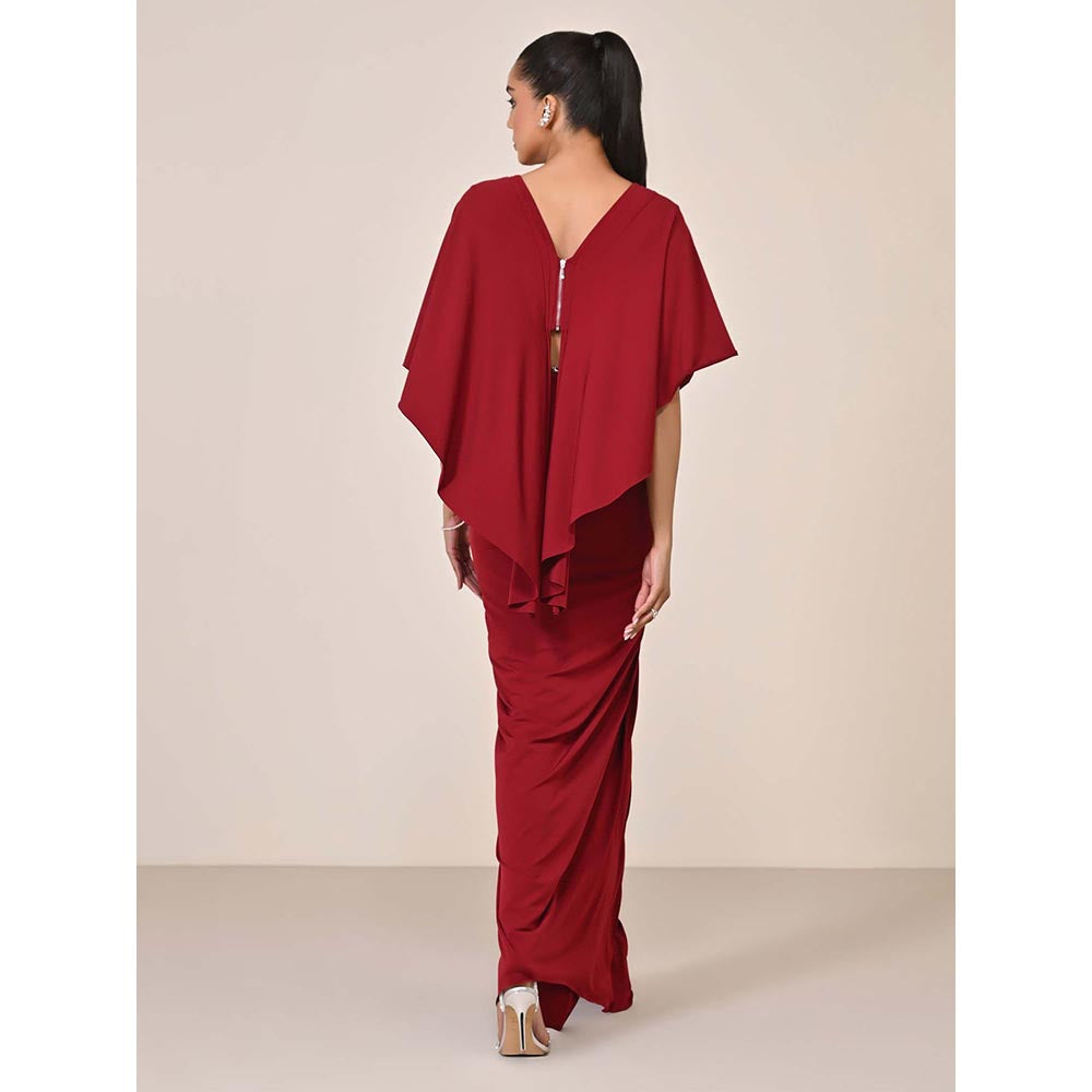 S&N by Shantnu Nikhil Women Red Jersey Solid Gown