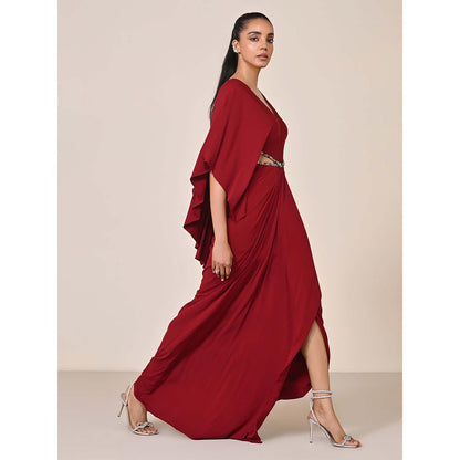 S&N by Shantnu Nikhil Women Red Jersey Solid Gown
