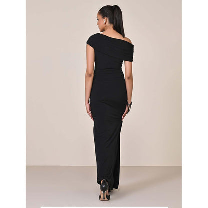 S&N by Shantnu Nikhil Women Black Jersey Solid Gown