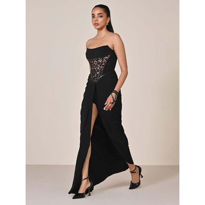 S&N by Shantnu Nikhil Women Black Jersey Solid Gown