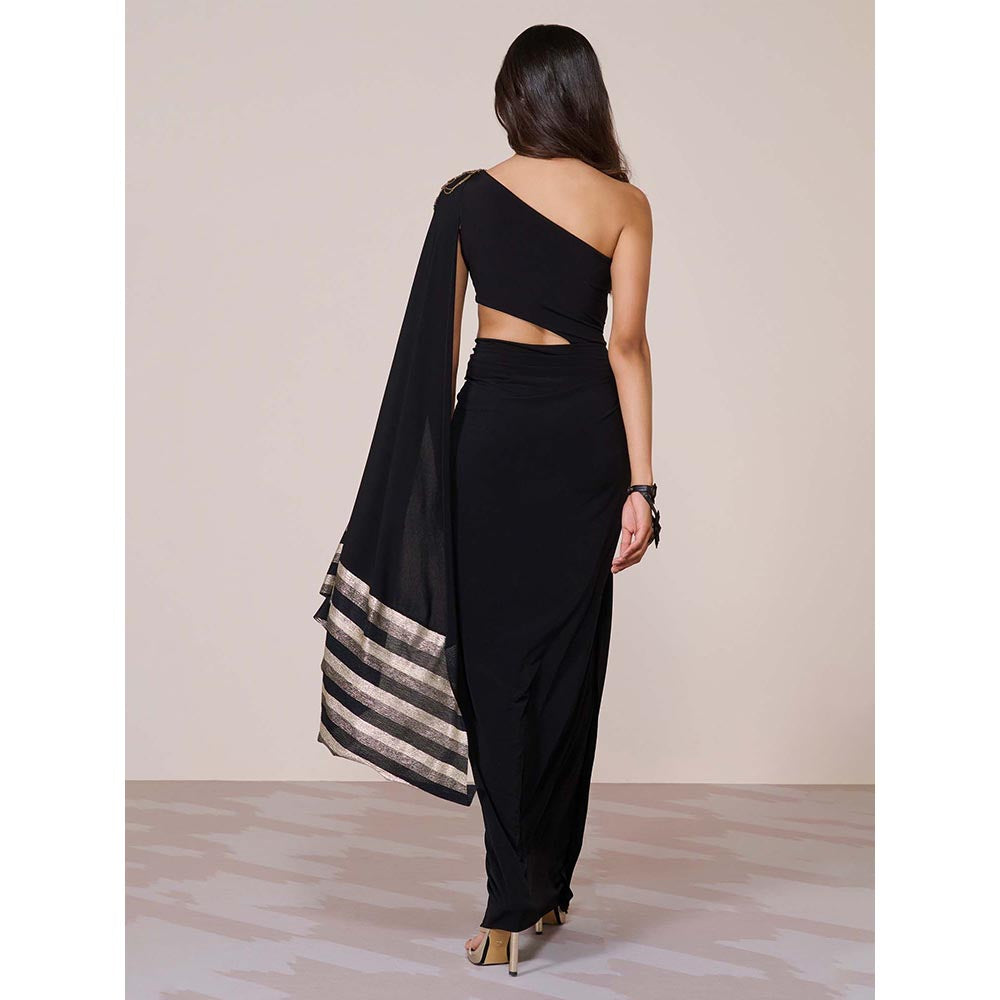 S&N by Shantnu Nikhil Women Black Jersey Solid Gown