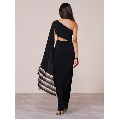 S&N by Shantnu Nikhil Women Black Jersey Solid Gown