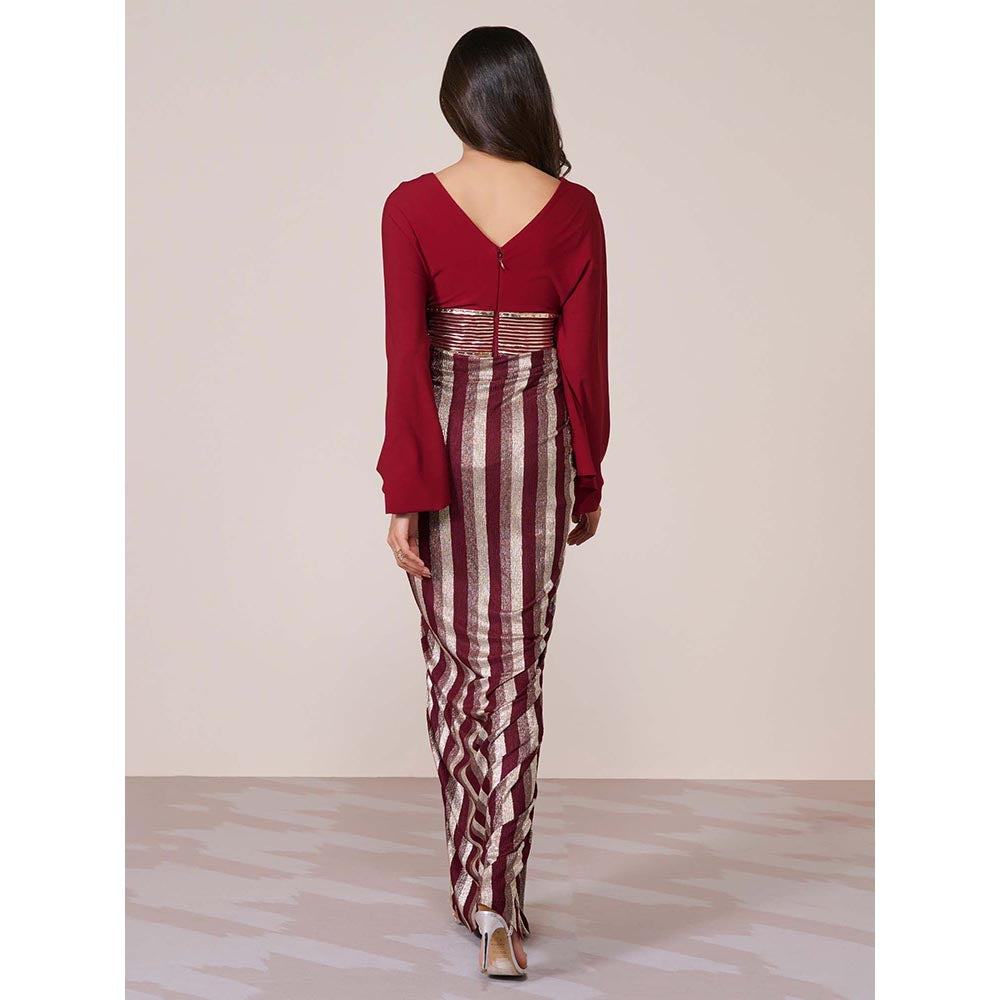 S&N by Shantnu Nikhil Women Red Jersey Solid Gown