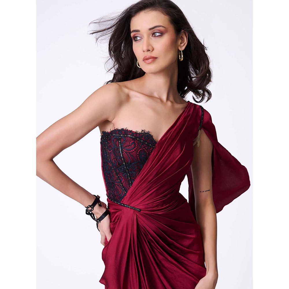 S&N by Shantnu Nikhil Women Red Jersey Solid Dress
