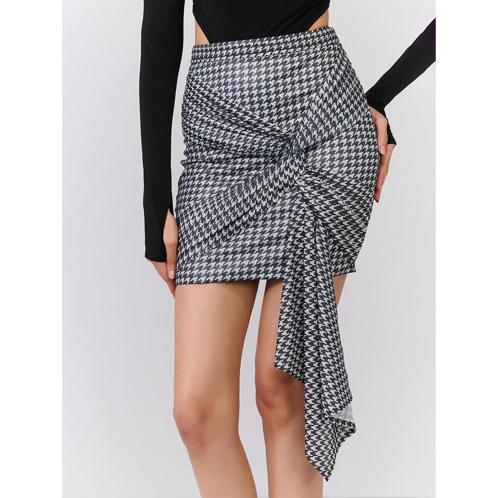 S&N by Shantnu Nikhil Check Printed Drape Skirt