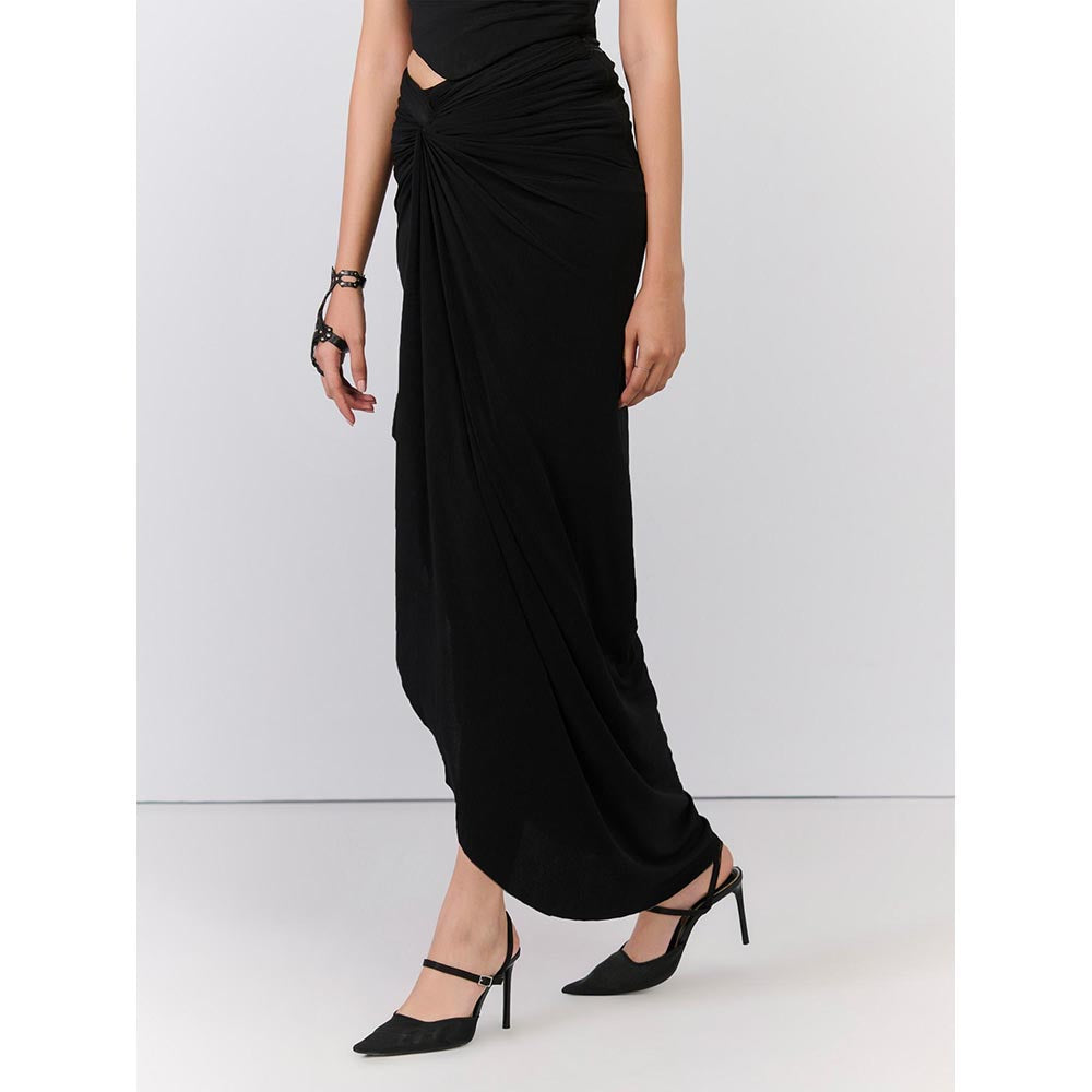 S&N by Shantnu Nikhil Black Asymmetrical Skirt