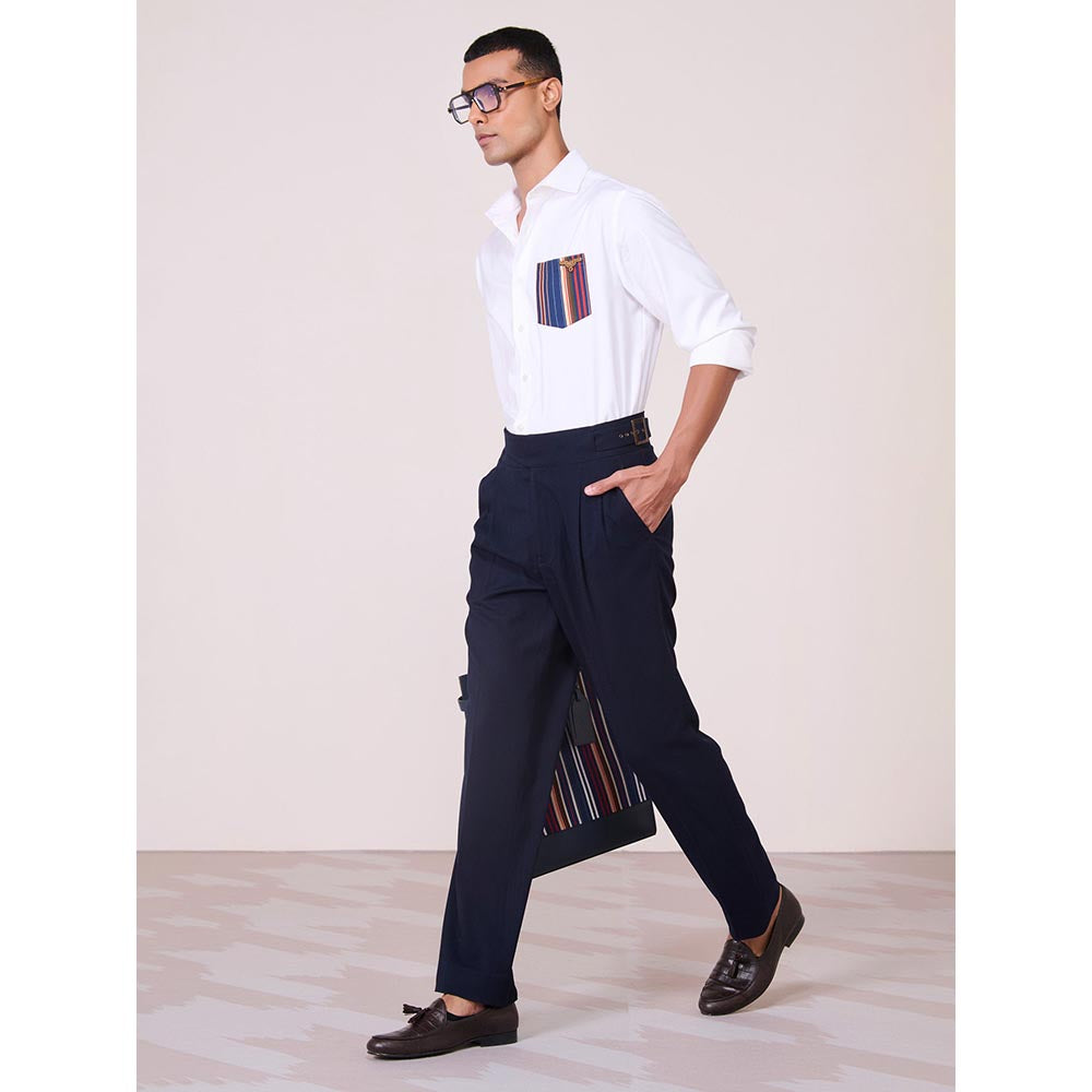S&N by Shantnu Nikhil Men's Off White Rayon Blend Stripes Slim Fit Shirt