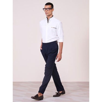 S&N by Shantnu Nikhil Mens Off White Rayon Blend Plain Slim Fit Shirt