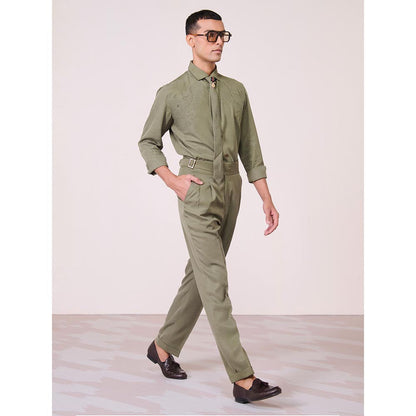 S&N by Shantnu Nikhil Men's Olive Rayon Blend Embroidered Slim Fit Shirt