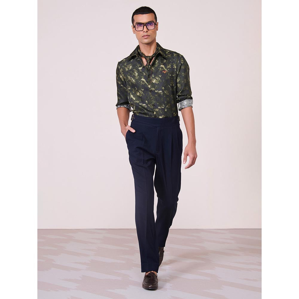S&N by Shantnu Nikhil Men's Green Rayon Blend Camouflage Slim Fit Shirt