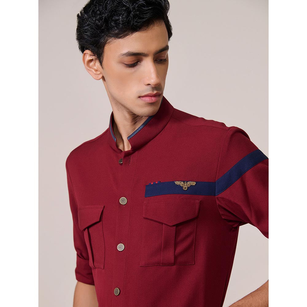 S&N by Shantnu Nikhil Men's Red Rayon Blend Slim Fit Shirt