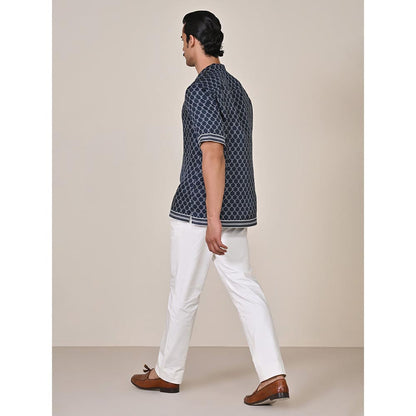 S&N by Shantnu Nikhil Mens Navy Blue Silk Printed Slim Fit Shirt