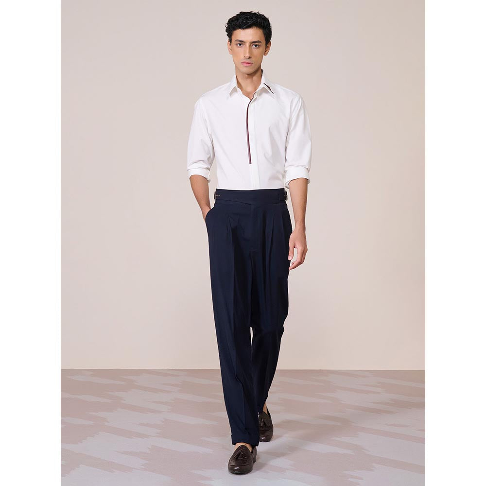 S&N by Shantnu Nikhil Men's White Rayon Blend Plain Slim Fit Shirt