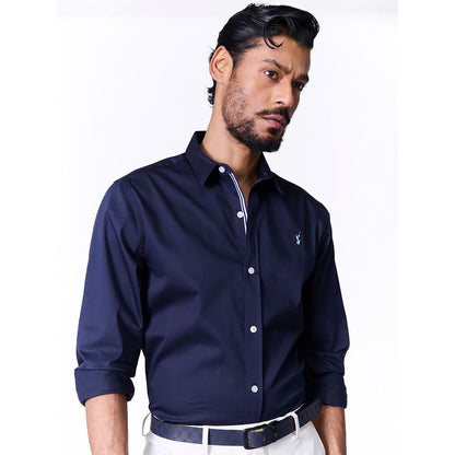 S&N by Shantnu Nikhil Men's Navy Blue Cotton Blend Plain Slim Fit Shirt