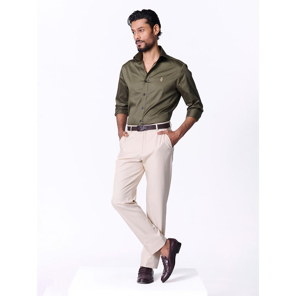 S&N by Shantnu Nikhil Men's Olive Rayon Blend Plain Slim Fit Shirt