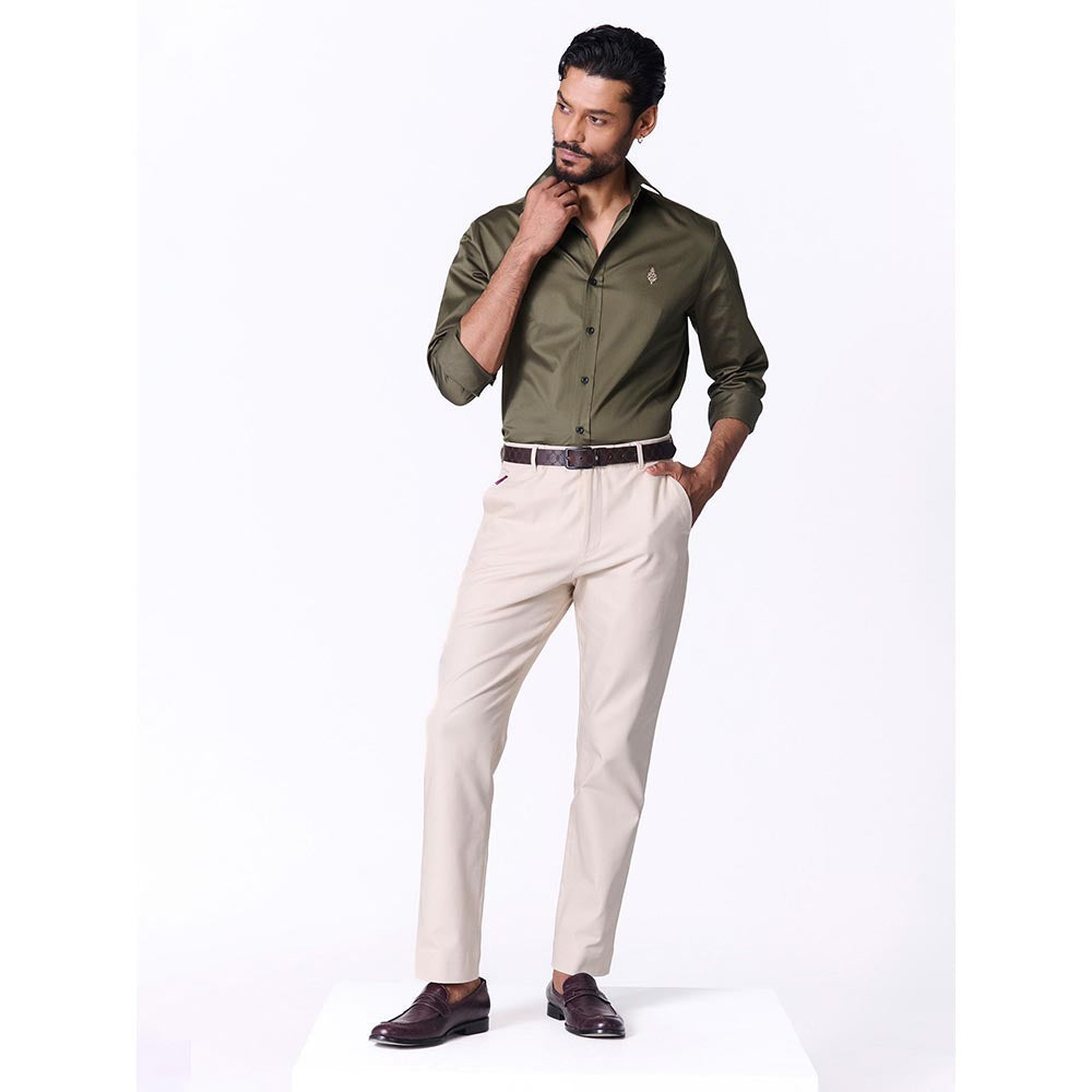 S&N by Shantnu Nikhil Men's Olive Rayon Blend Plain Slim Fit Shirt