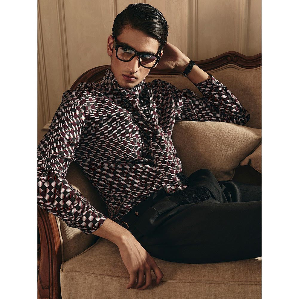 S&N by Shantnu Nikhil Men's Black Silk Checks Shirt