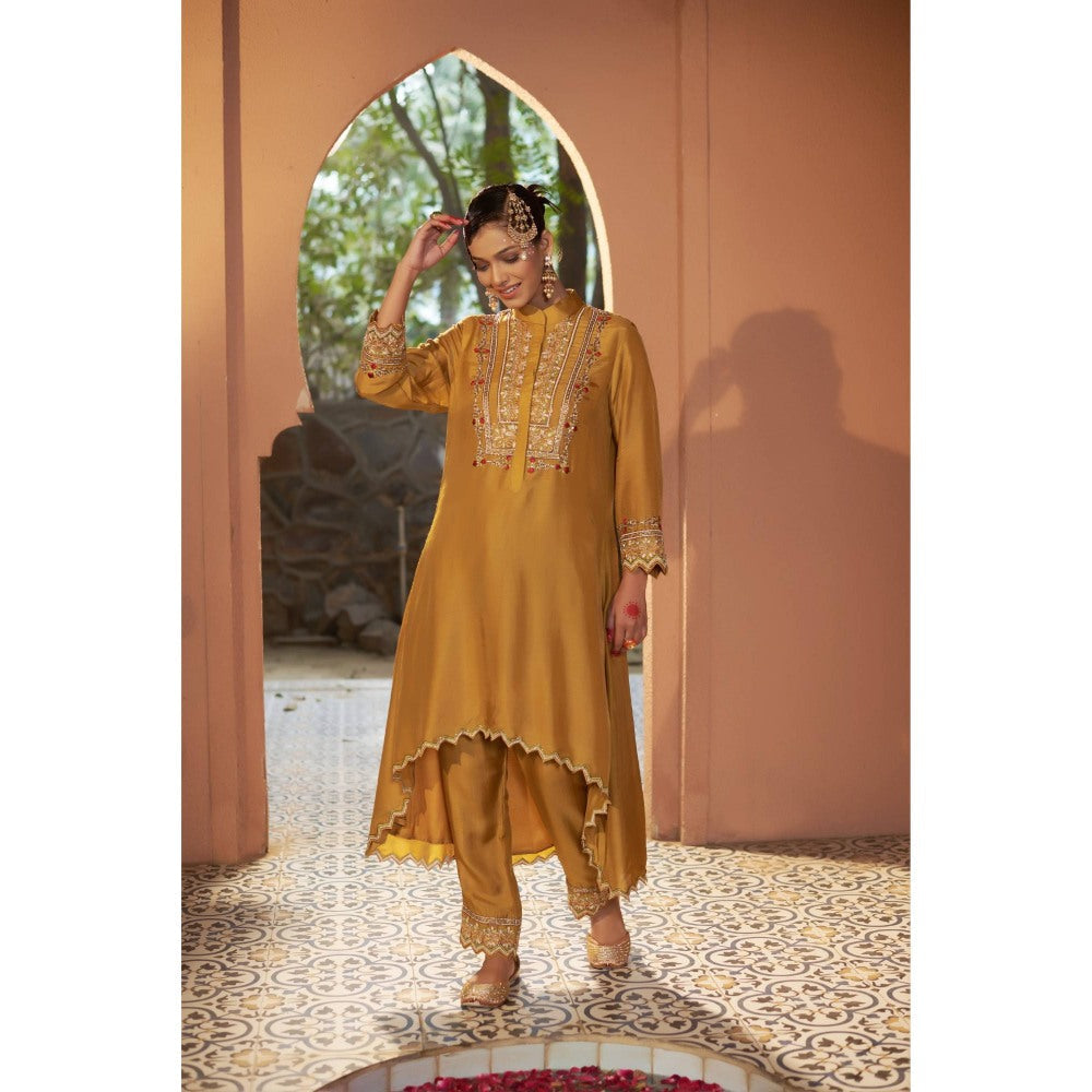 Sonia Khatri Golden Primrose High-Low Kurta with Pant (Set of 2)