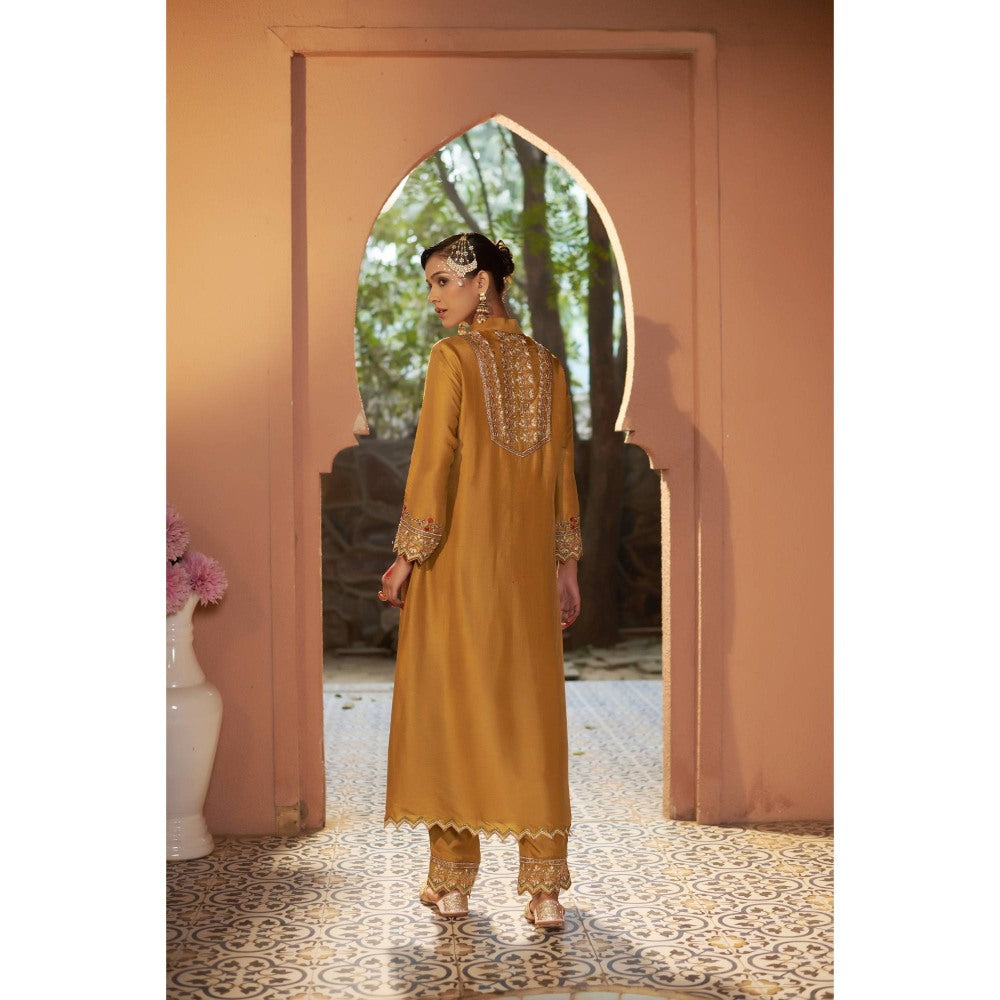 Sonia Khatri Golden Primrose High-Low Kurta with Pant (Set of 2)